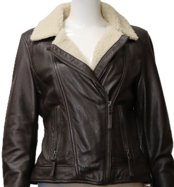 Blusão em pele com gola de virados